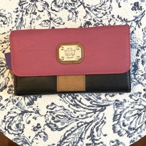 Black & pink Jessica Simpson wallet
